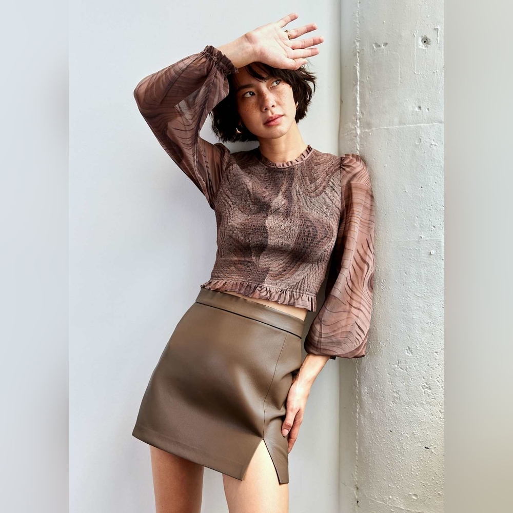 aritzia patio mini skirt Wilfred